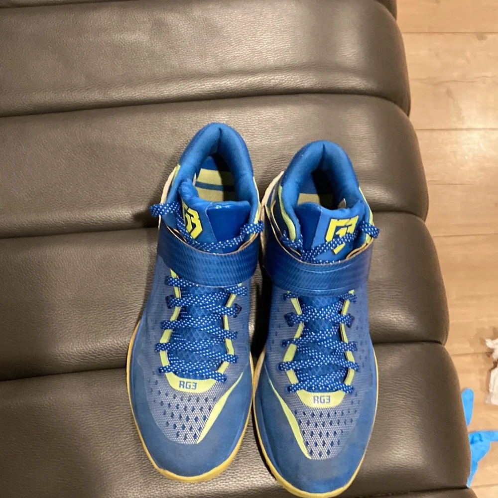 Adidas RG3 Energy Boots Size 10.5 Shoes